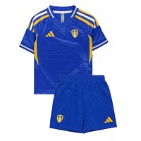 Leeds United Replika babykläder Bortaställ Barn 2025-26 Kortärmad (+ korta byxor)
